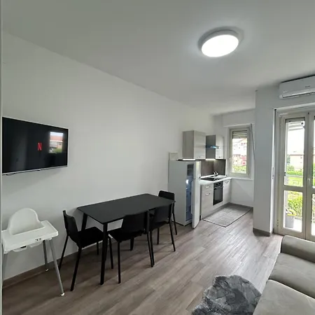 Incantevole Con Parcheggio Gratuito Apartment